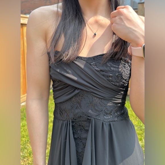 Le chateau black dress for sale!! Perfect for all events - Picture 1 of 4